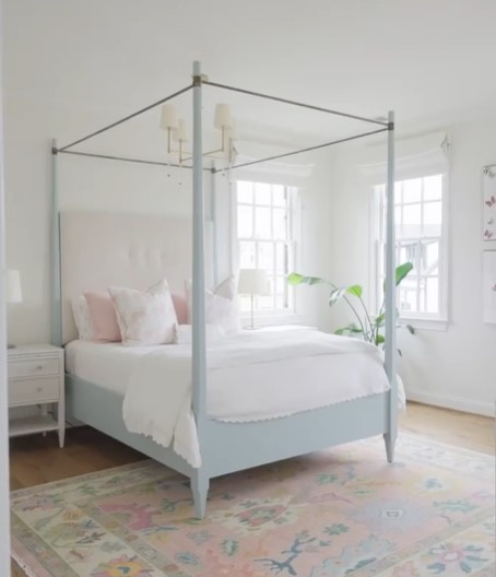 Helena Queen 4-Poster Bed - Image 3