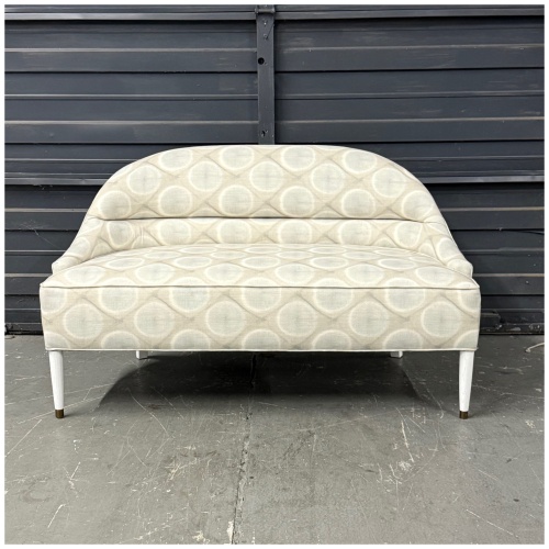 Della Loveseat (sample)