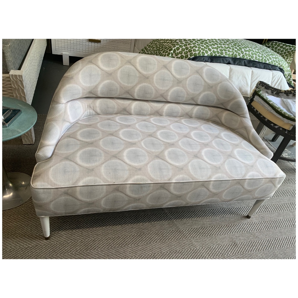 Della Loveseat (sample)