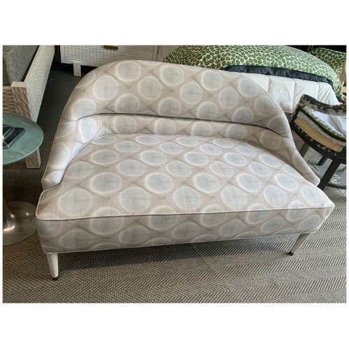 Della Loveseat (sample)