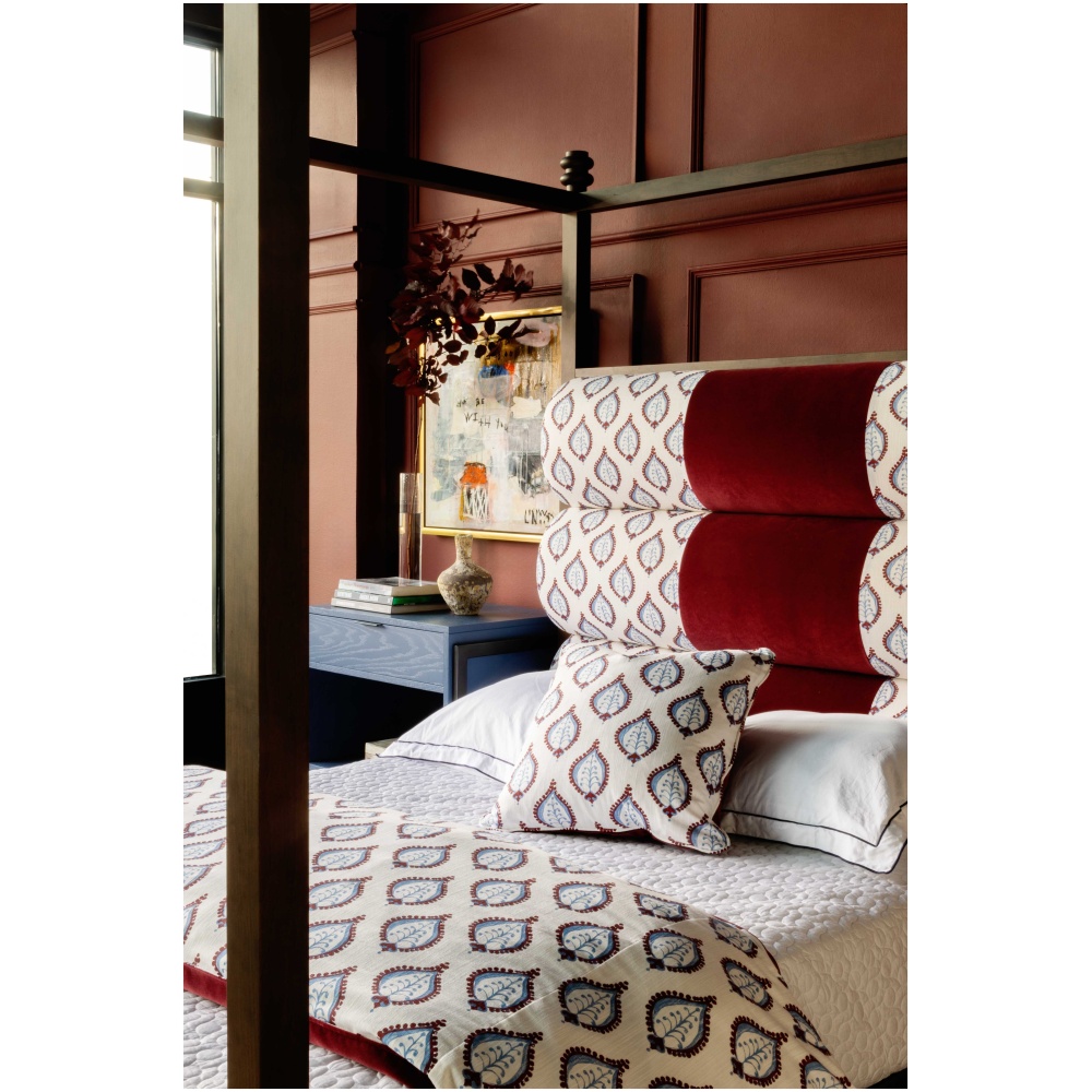 Lloyd Queen 4-Poster Bed - Image 4