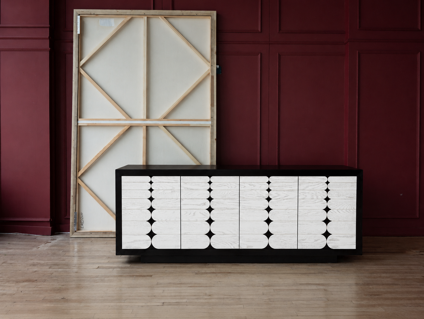 William Cabinet 4-Door - Image 4